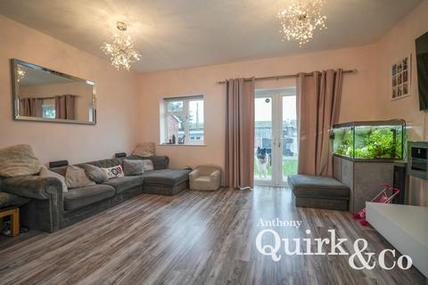 undefined, Wall Road, Canvey Island, SS8