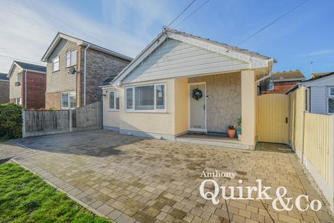 3 bedroom detached bungalow for sale, Zelham Drive, Canvey Island, SS8