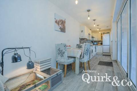 3 bedroom detached bungalow for sale, Zelham Drive, Canvey Island, SS8