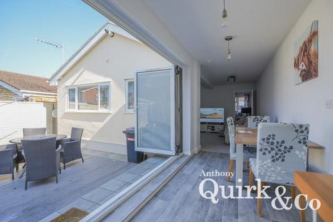 3 bedroom detached bungalow for sale, Zelham Drive, Canvey Island, SS8
