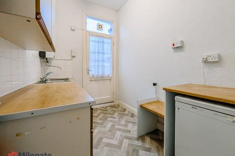 1 bedroom in a house share to rent, Seaforth Road, Westcliff-On-Sea SS0