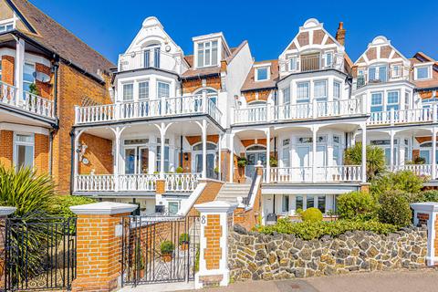2 bedroom apartment for sale, The Leas, Westcliff-on-sea, SS0