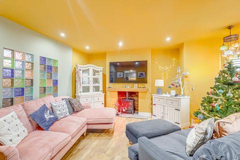 2 bedroom apartment for sale, The Leas, Westcliff-on-sea, SS0