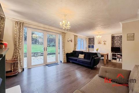 3 bedroom semi-detached house for sale, Brookdale Road, Hartshorne DE11