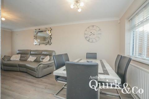 3 bedroom semi-detached house for sale, West Crescent, Canvey Island, SS8