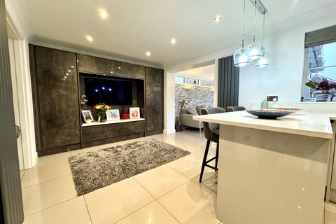 4 bedroom detached house for sale, Merthyr Tydfil CF47