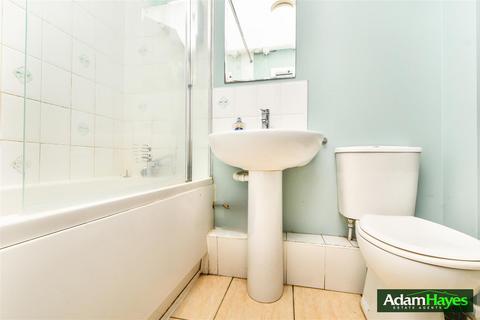 1 bedroom apartment for sale, Blackdown Close, London N2