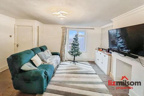 3 bedroom end of terrace house for sale, High Street, Newhall DE11