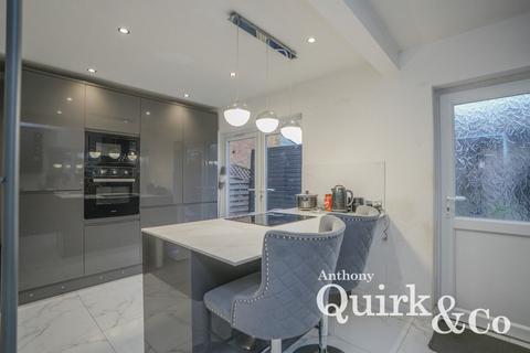3 bedroom detached house for sale, Furtherwick Road, Canvey Island, SS8