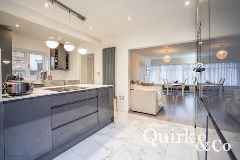 3 bedroom detached house for sale, Furtherwick Road, Canvey Island, SS8
