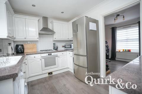 4 bedroom detached house for sale, Haven Quays, Canvey Island, SS8