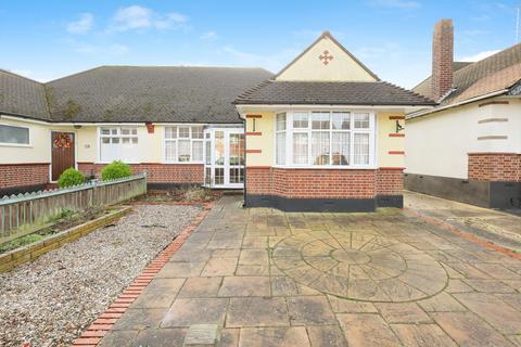 2 bedroom semi-detached bungalow for sale, Danescroft Drive, Leigh-on-sea, SS9