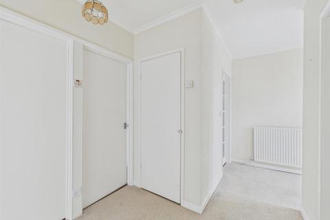 3 bedroom detached bungalow for sale, Geneva Avenue, Malvern