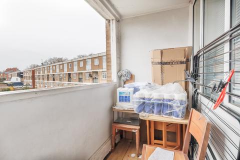 3 bedroom maisonette for sale, Stepney Green, London, E1