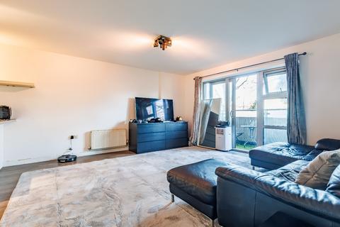 1 bedroom flat for sale, Imperial Heights, Queen Mary Avenue, South Woodford, E18