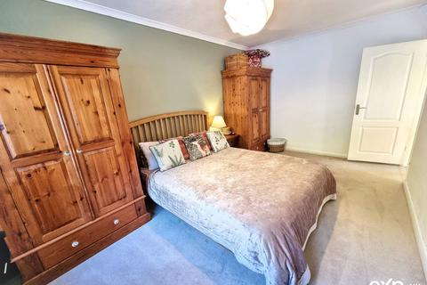 undefined, Weavers Way, Newton Abbot TQ12