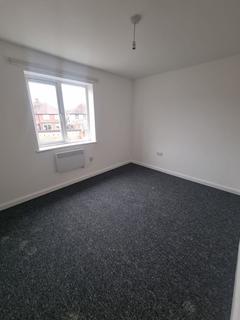 2 bedroom flat to rent, Tudor Court, Tipton, DY4 8UU