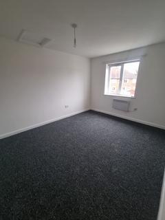 2 bedroom flat to rent, Tudor Court, Tipton, DY4 8UU