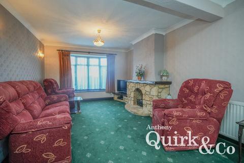3 bedroom semi-detached house for sale, Clinton Road, Canvey Island, SS8