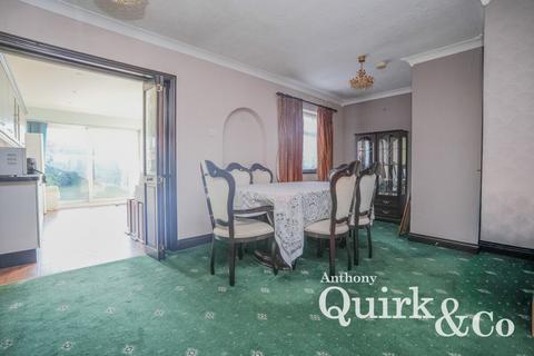 3 bedroom semi-detached house for sale, Clinton Road, Canvey Island, SS8