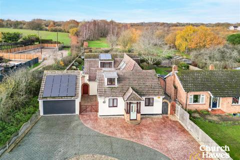 4 bedroom detached house for sale, Maldon Road, Tiptree