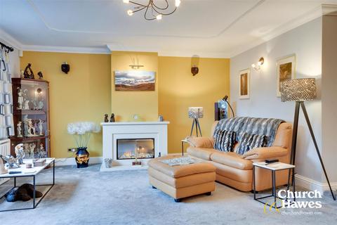 4 bedroom detached house for sale, Maldon Road, Tiptree