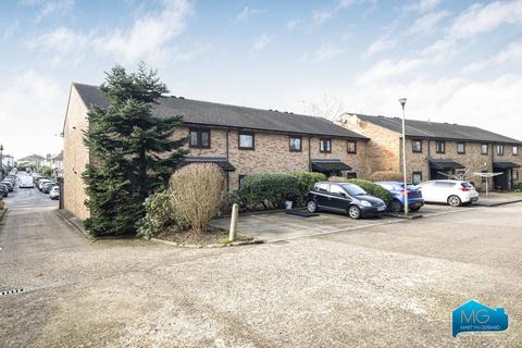Puller Road, High Barnet, Hertfordshire, EN5
