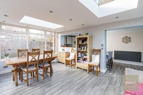 4 bedroom detached house for sale, New Hythe Lane, Larkfield, ME20