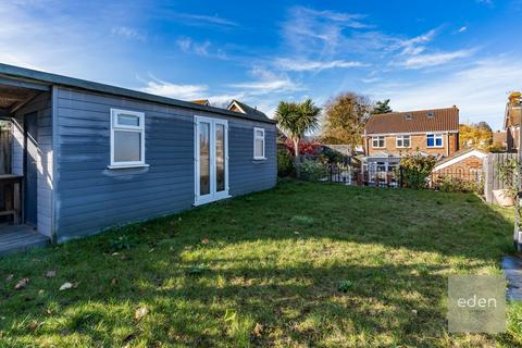 4 bedroom detached house for sale, New Hythe Lane, Larkfield, ME20
