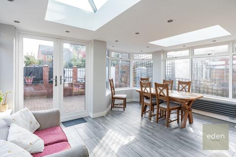 4 bedroom detached house for sale, New Hythe Lane, Larkfield, ME20