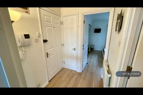 1 bedroom flat to rent, Southgate, London, N14