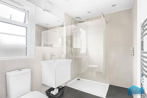 1 bedroom apartment for sale, Victoria Road, Barnet, EN4