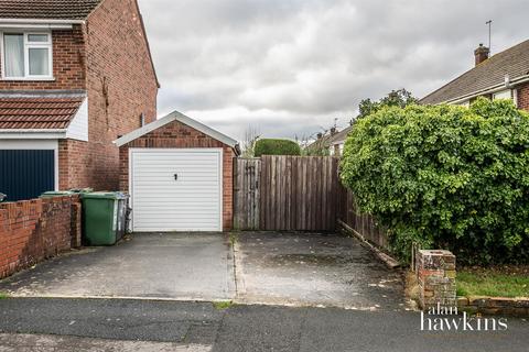 4 bedroom semi-detached house for sale, Clarendon Drive, Royal Wootton Bassett