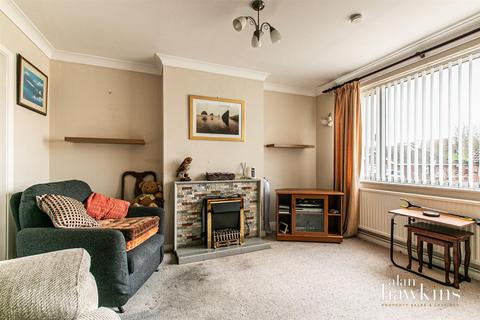 4 bedroom semi-detached house for sale, Clarendon Drive, Royal Wootton Bassett