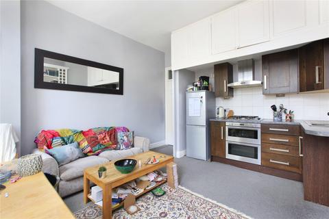 1 bedroom flat to rent, Crockerton Road, London SW17
