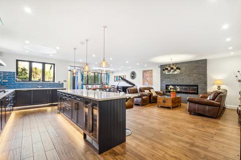 undefined, Hollies Close, Norwood Grove SW16