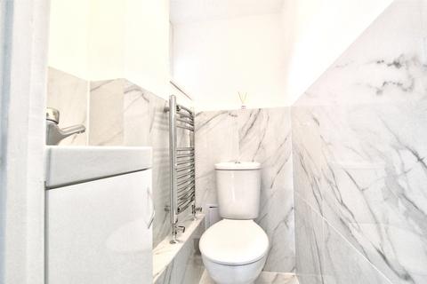 3 bedroom end of terrace house for sale, Dovedale Avenue, Sunnybrow, Crook, DL15