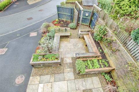4 bedroom end of terrace house for sale, Faraday Court, Durham, DH1