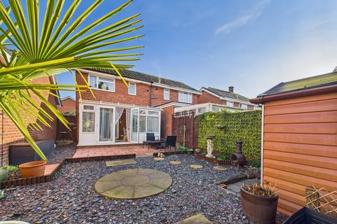 2 bedroom semi-detached house for sale, Calshot Place, Calcot, Reading, RG31