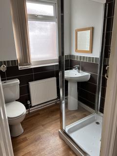 5 bedroom detached house to rent, Lees Hall Crescent, Manchester M14