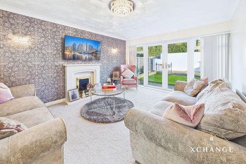 3 bedroom detached house for sale, Hoarestone Avenue, Nuneaton CV11