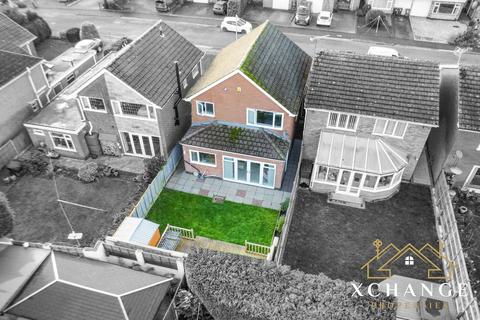 3 bedroom detached house for sale, Hoarestone Avenue, Nuneaton CV11