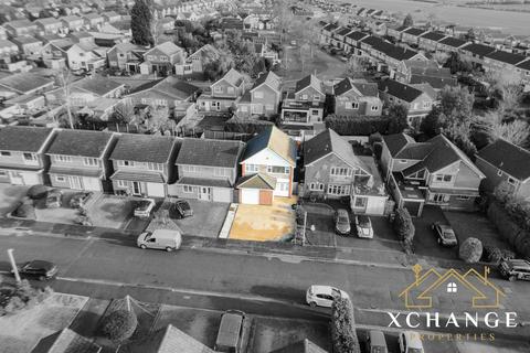 3 bedroom detached house for sale, Hoarestone Avenue, Nuneaton CV11