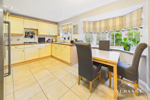 4 bedroom detached house for sale, Coombe Drive, Nuneaton CV10