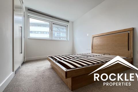 2 bedroom flat to rent, 4 Basin Approach, London E16