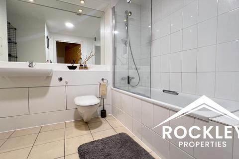 2 bedroom flat to rent, 4 Basin Approach, Gallions Reach E16