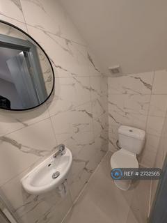 1 bedroom in a house share to rent, Vincent Gardens, Sheerness, ME12