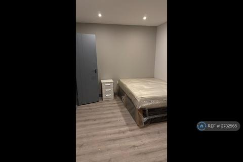 1 bedroom in a house share to rent, Vincent Gardens, Sheerness, ME12