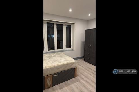 1 bedroom in a house share to rent, Vincent Gardens, Sheerness, ME12
