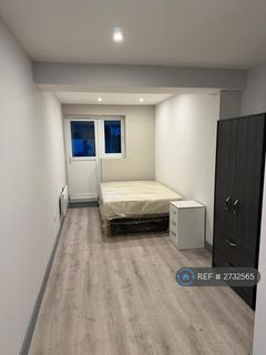 1 bedroom in a house share to rent, Vincent Gardens, Sheerness, ME12